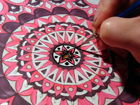 Pintar un mandala de principio a fin